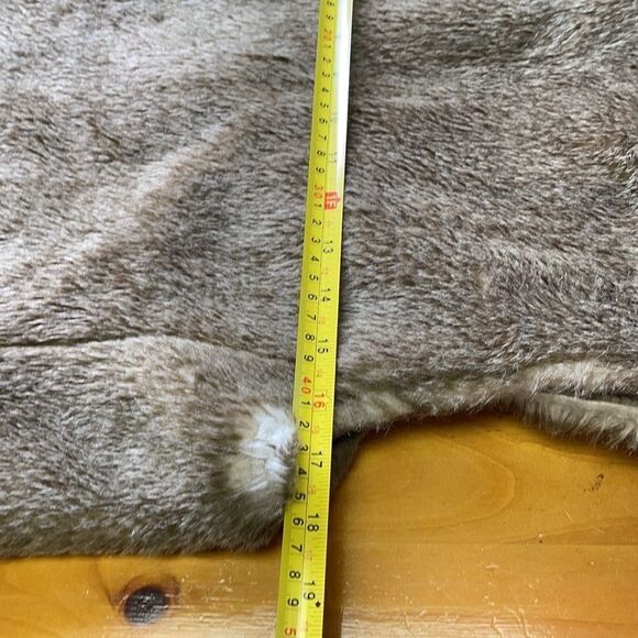 Ann Taylor Loft Faux Fur Fest - Size 8 - Picture 5 of 5